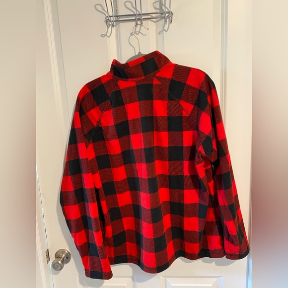Eddie Bauer women’s buffalo plaid fleece zip pulled, black and red, size 2XL NWT - Picture 2 of 8
